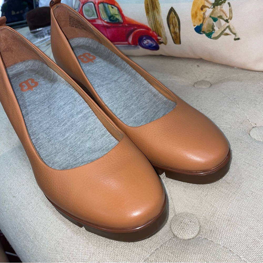 Betabrand Woman’S All Weather Wedge Heel In Hazel Leather  Size 7.5M - Picture 10 of 12